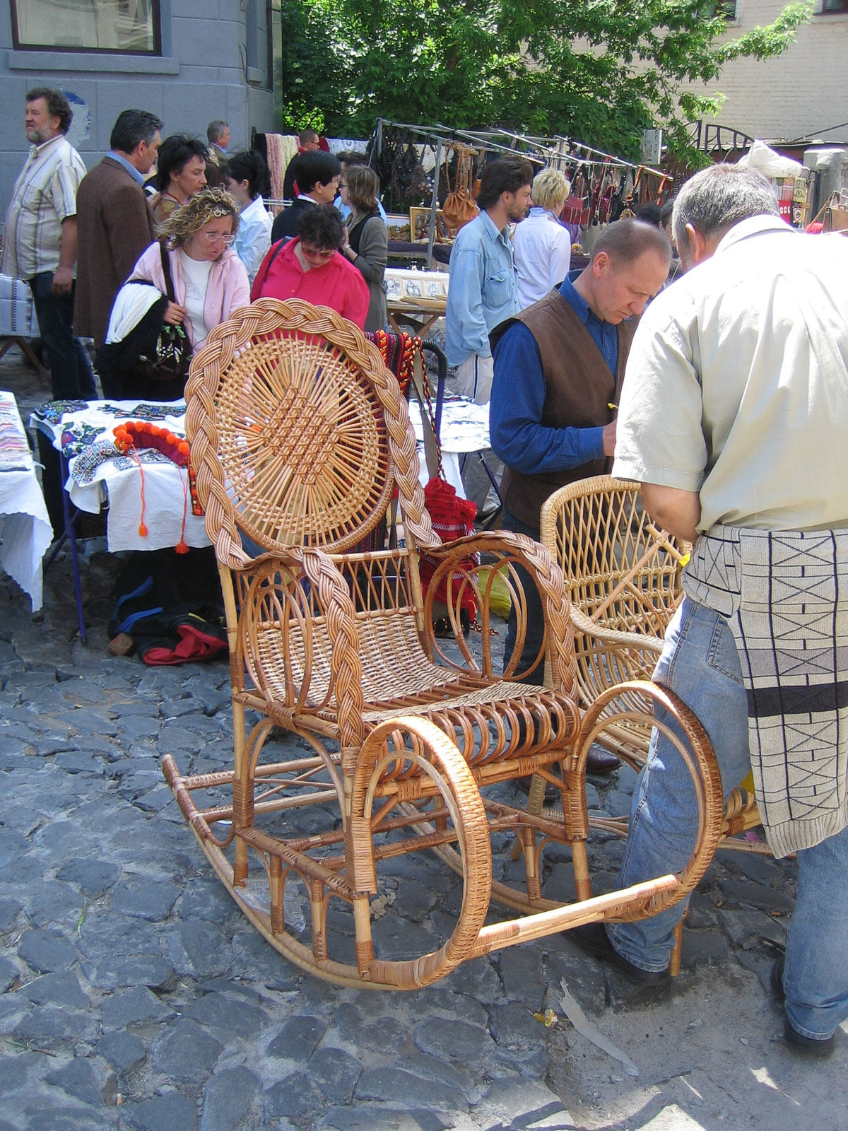 Плетене крісло
