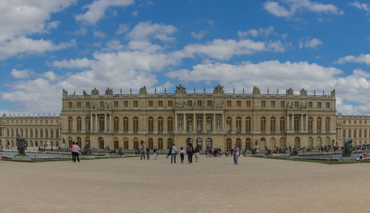 Панорама Версалю