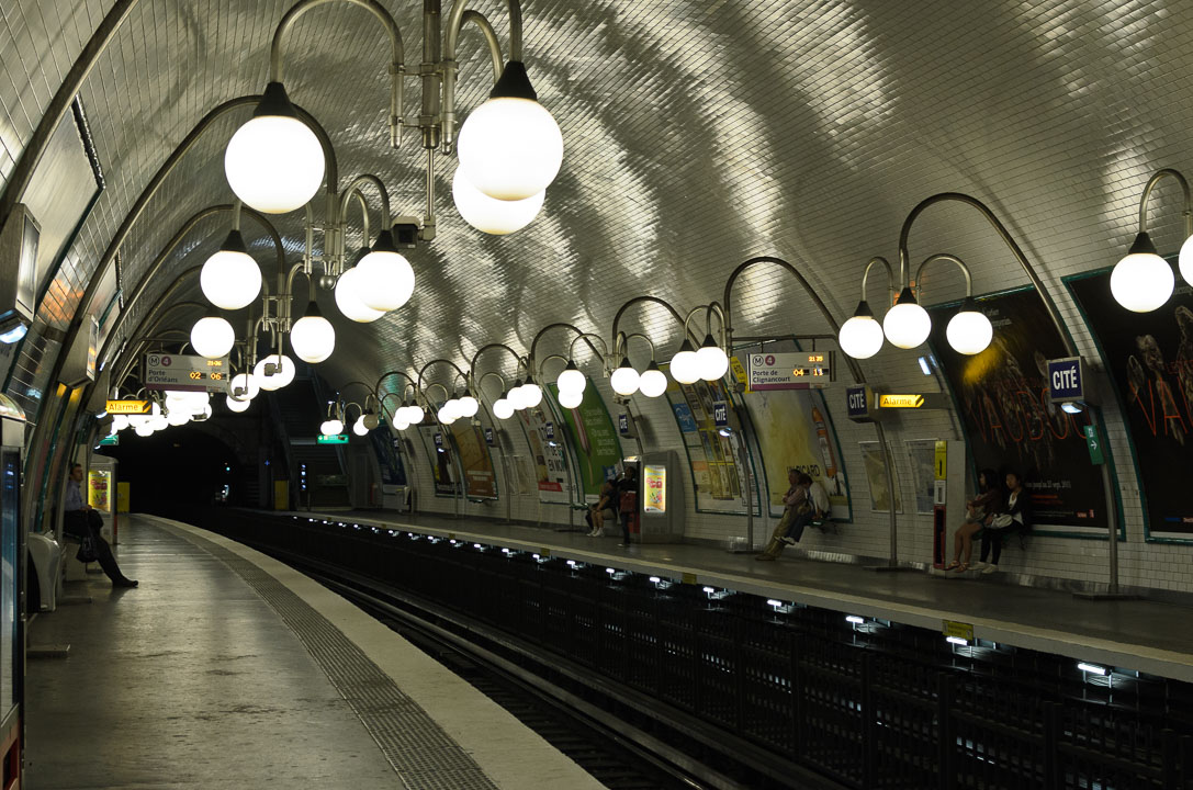 Станція метро