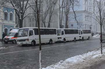 Військові автобуси